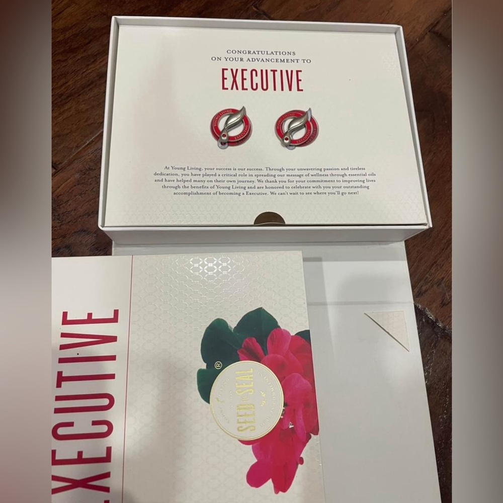 Young Living Executive Box Pin Set